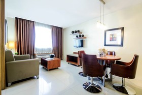 Greenhills Elan Modern