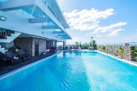 Greenhills Elan Modern