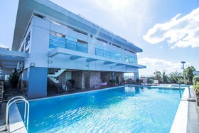 Greenhills Elan Modern