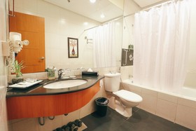 Greenhills Elan Modern