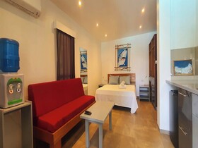 Pili Beach Resort Agmanic