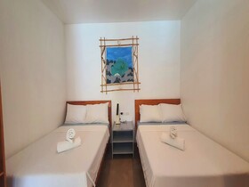 Pili Beach Resort Agmanic