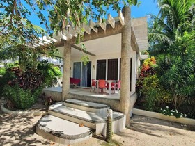 Pili Beach Resort Agmanic