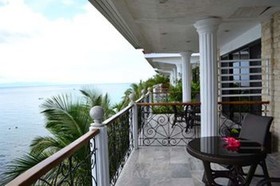 Eden Resort