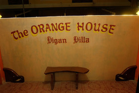 The Orange House - Vigan Villa