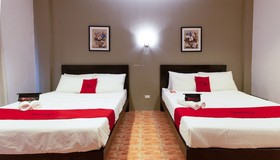 The Charm Bed and Breakfast by RedDoorz