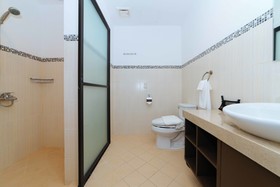 WhiteWoods Convention & Leisure Hotel by RedDoorz Premium