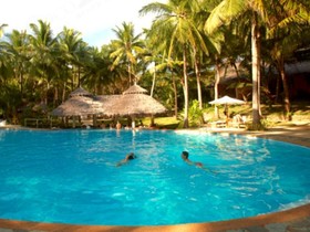 Coco Grove Beach Resort