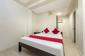 Paradise Hotel by OYO Rooms