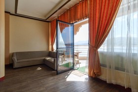 Seaborne Hotel by RedDoorz
