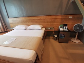Mango Valley Hotel