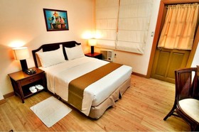 Subic Holiday Villas