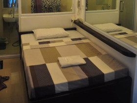 JJ Midcity Inn