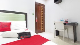 Ace Francis Hotel by RedDoorz