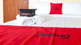 Hotel La Rica by RedDoorz