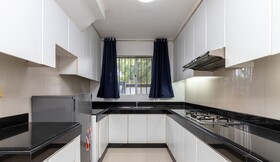 Berrie Suites Hotel