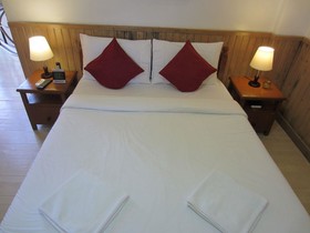 Chateau Beatrice Bed & Breakfast