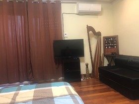 Honeymoon Suite