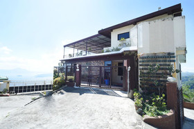 OYO 126 Migos Place