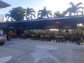 OYO 879 Lauriens Budget Hotel 2