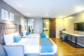 Royale Parc Hotel