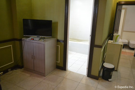 Tagaytay Country Hotel