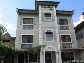The Windy Ridge Inn