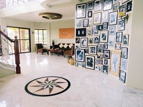 The Q Hotel