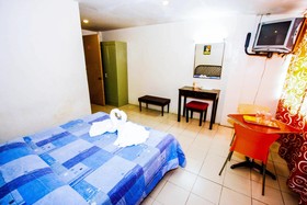 Bohol La Roca Hotel