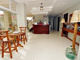 Harbour Gardens Tourist Inn