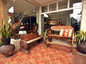 Harbour Gardens Tourist Inn