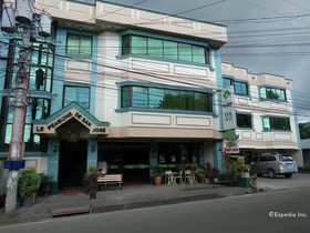 OYO 499 Le Pensione De San Jose