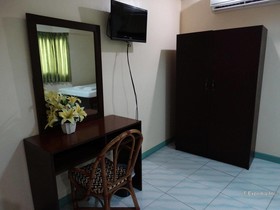 OYO 499 Le Pensione De San Jose