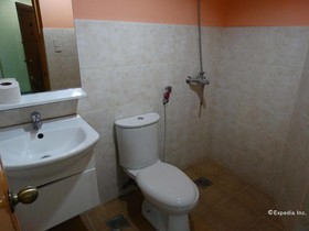 OYO 499 Le Pensione De San Jose