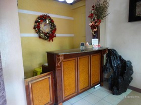 Sun Avenue Tourist Inn And Cafe