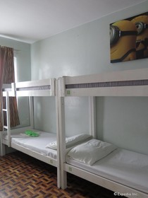 TR3ATS Guest House Bohol Hostel