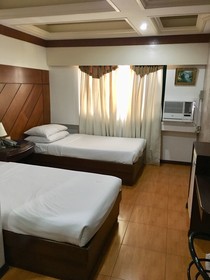 Wregent Plaza Hotel