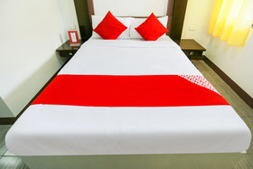 Jrja Suites by OYO Rooms