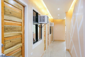 Jrja Suites by OYO Rooms