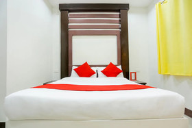 Jrja Suites by OYO Rooms