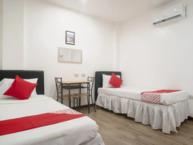 Vines Ape Nap Hostel by OYO Rooms