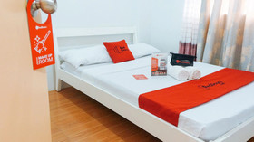 Maple Residences by RedDoorz