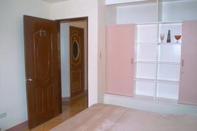 Manora Apartments & Guest House