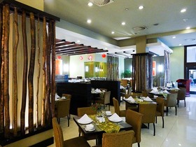 Tanza Oasis Hotel And Resort