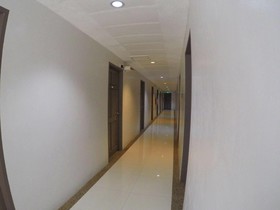 Bridge Way Hotel