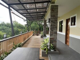 Sarojus Farmview Hotel