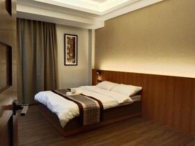 Sarojus Farmview Hotel