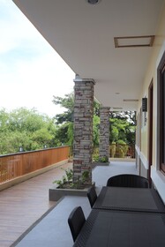 Sarojus Farmview Hotel