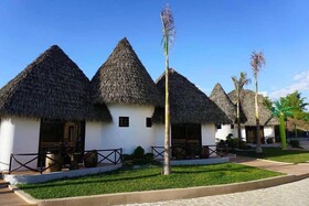 Safari Hotel And Villas