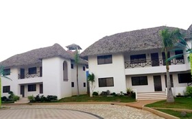 Safari Hotel And Villas